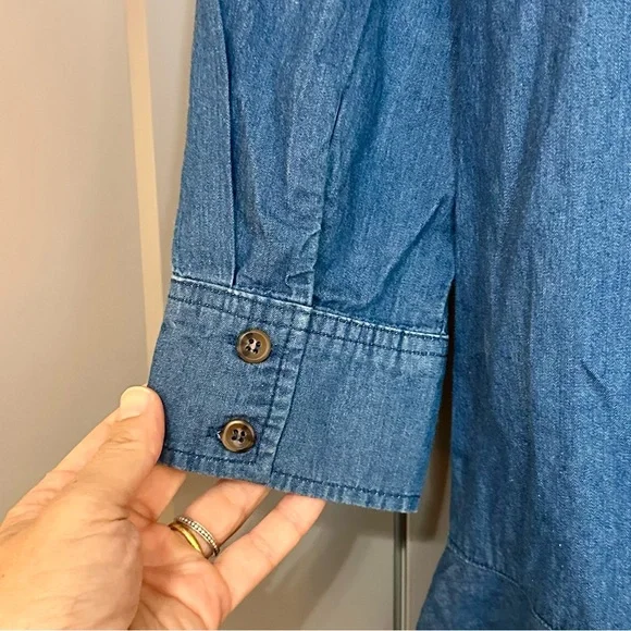 Tuckernuck Lightweight Denim Callahan Shirt Dress Cotton Blue Womens Size Medium - Picture 8 of 14